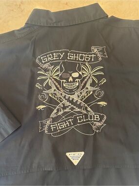 Columbia PFG Men’s Black Short-Sleeve Button Down Shirt with Embroidered Graphic